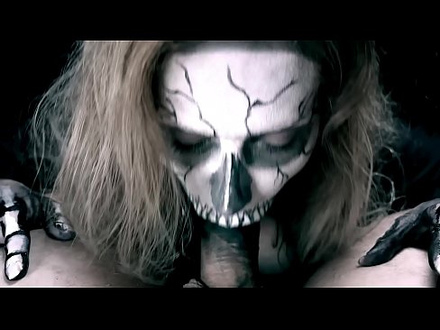 ❤️ Demon cailín sucking coileach lena béal dubh agus shlogtha cum. ❤  Porn fb  ag ga.porngifmag-com.ru ️❤